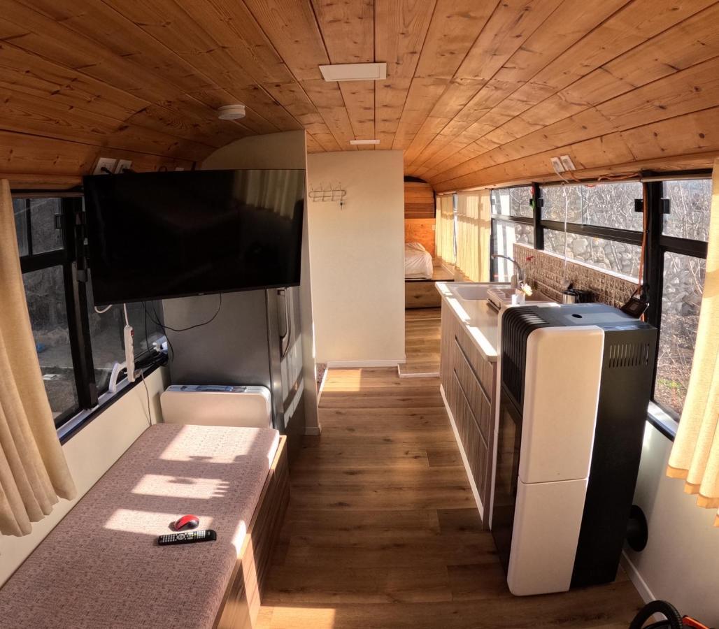 Appartement The Bus à Majdal Shams Extérieur photo